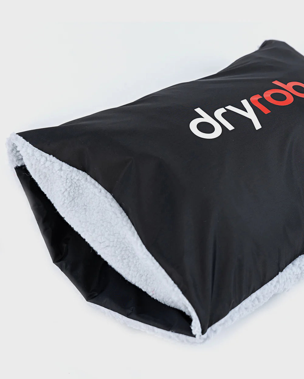 DRYROBE- Cusion Cover - Black/Red
