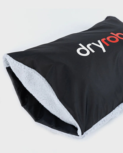 DRYROBE- Cusion Cover - Black/Red